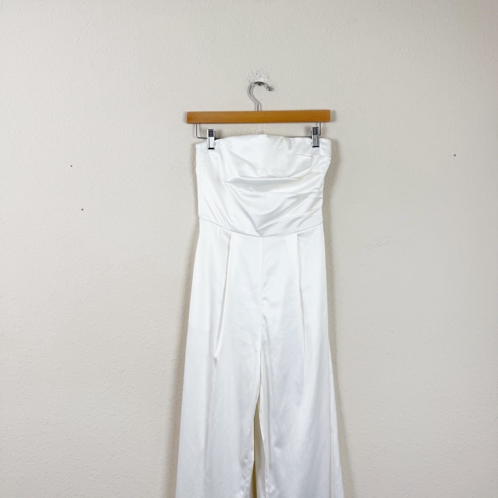 Strapless Wide-Leg White Jumpsuit - Picture 3 of 7